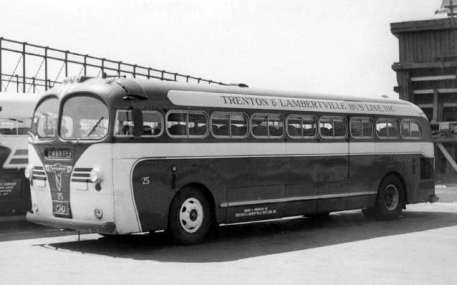 Aerocoach P37 '1941 - 43